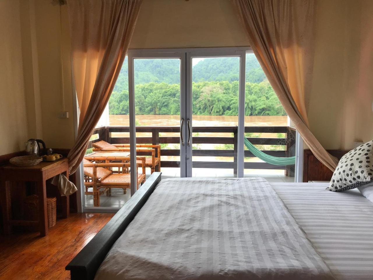 Riverview Bungalows & GH Muang Ngoi Zewnętrze zdjęcie